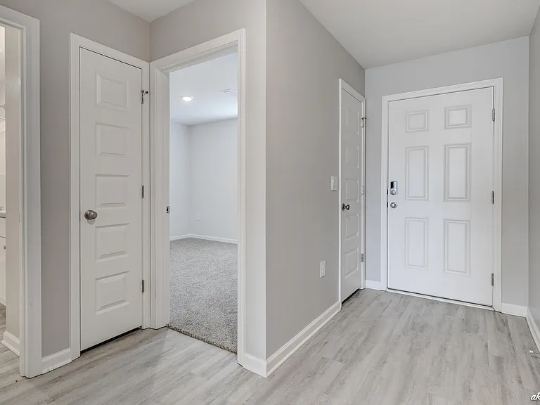 5028 Rivergrass Dr — Photo 14