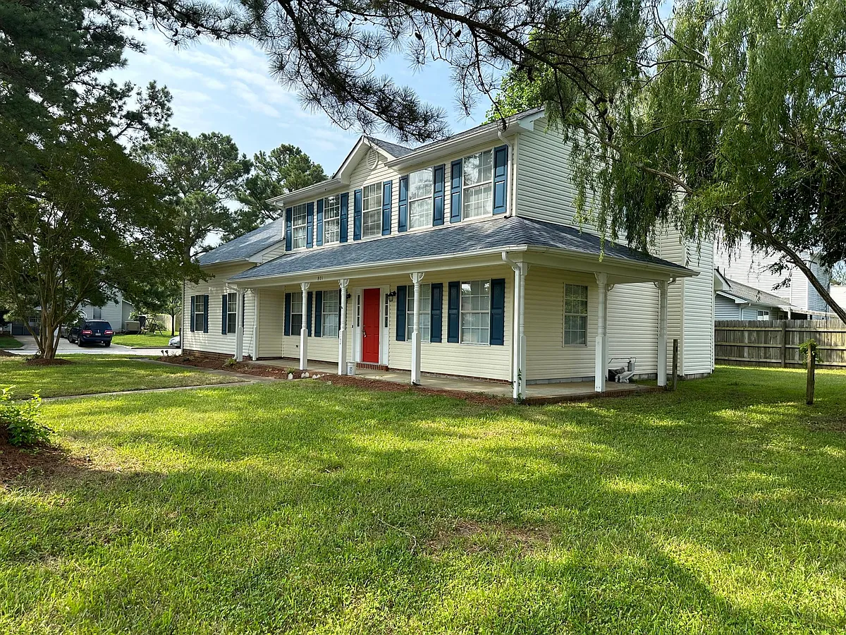 Building Photo - 801 Dwyer Rd
