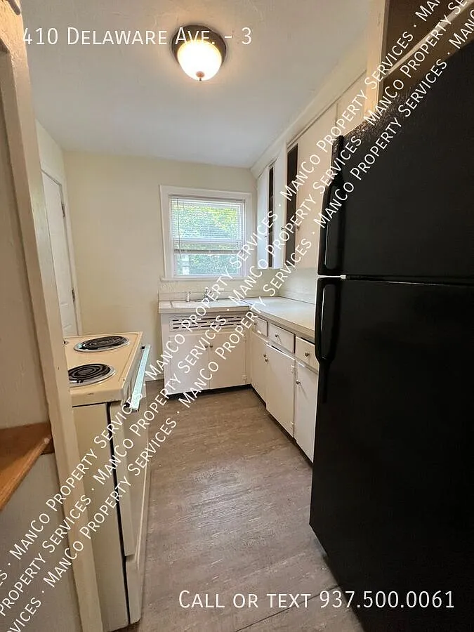 410 Delaware Ave #3 - 1 Bed - 1 Bath - Available Now - Rent Special - 1/2 Off the First Month s Rent — Photo 4