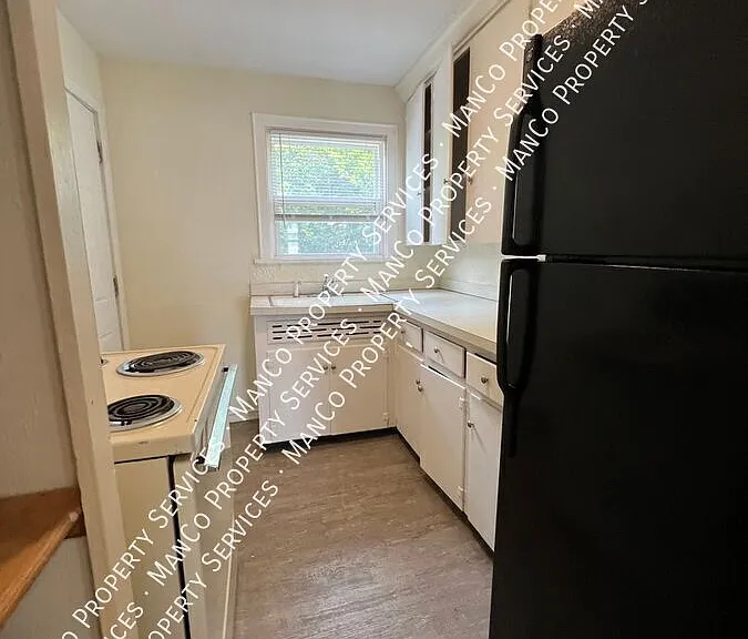 410 Delaware Ave #3 — Photo 4