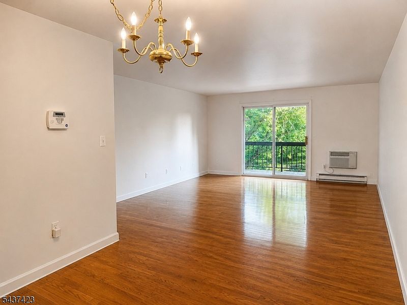 1st image of 807 Eves Dr Unit 3Q