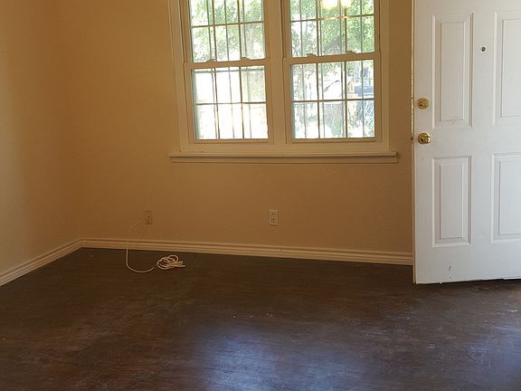 3rd image of 4830 Stoneside