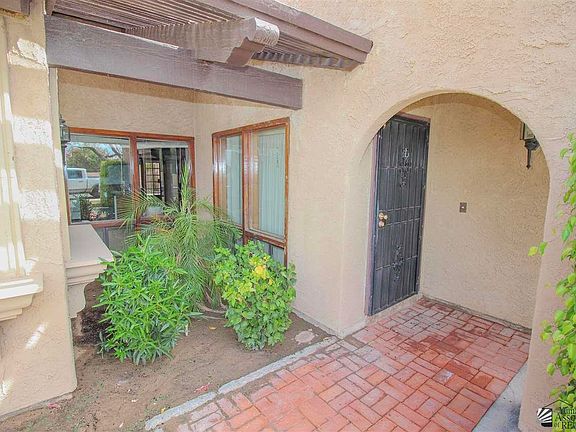 3rd image of 1120 W 36th St