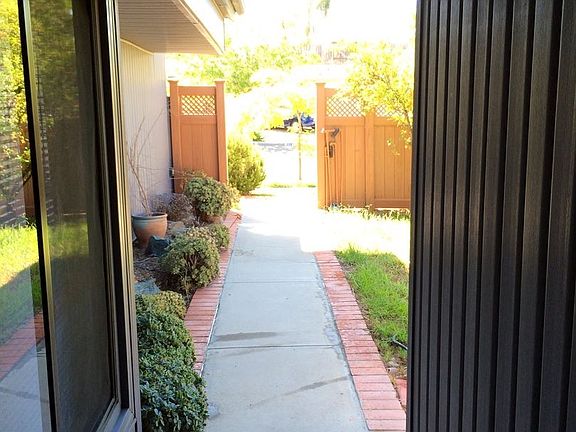 4th image of 2466 Bartel St