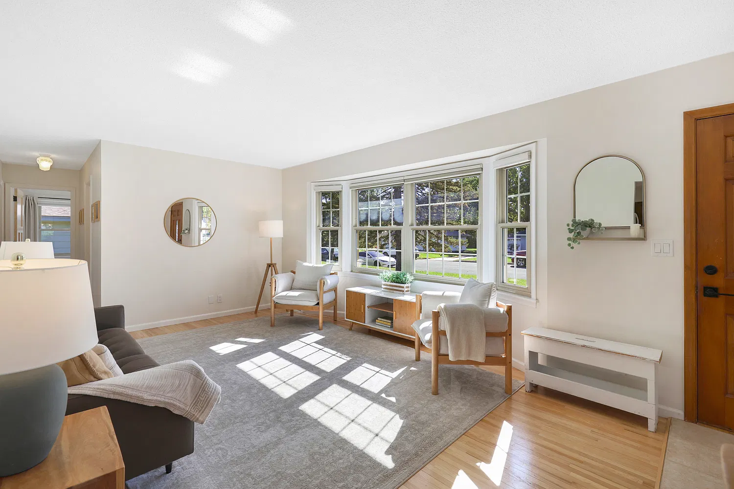 4 bed, 2156 sqft, $2,600 — Photo 3