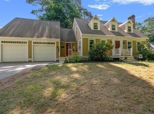 67 Cedar St, Amesbury, MA 01913
