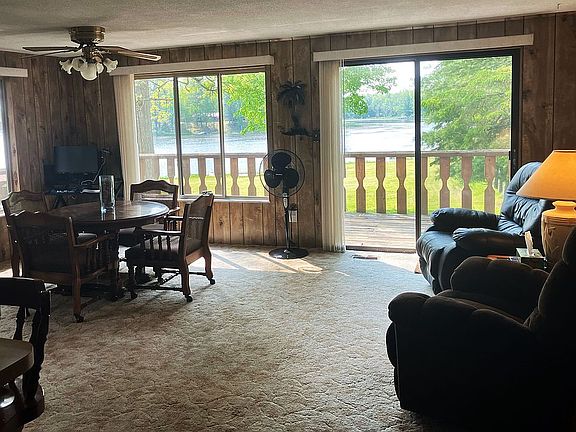 Living Room/Dining Room