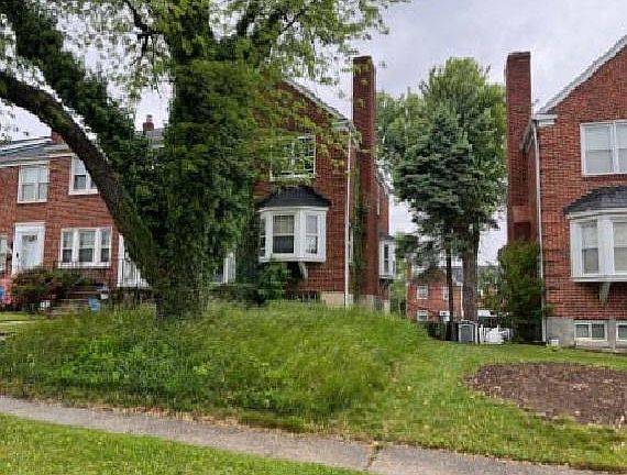 3rd image of 1438 Forest Park Ave