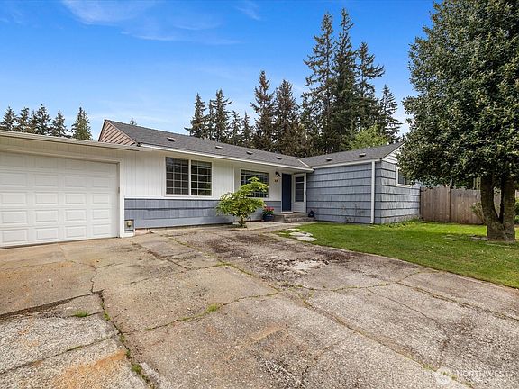 5th image of 7631 201st Street SW