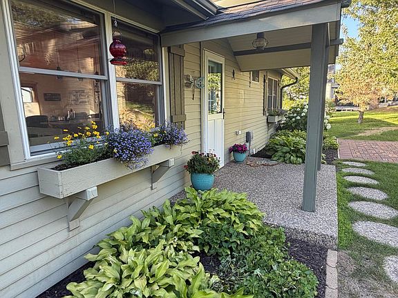 4th image of 5810 Birchdale Rd
