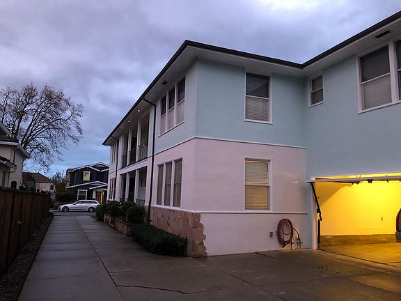 2nd image of 1117 Paloma Ave APT 4