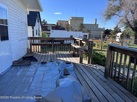 5th image of 25 7th St E