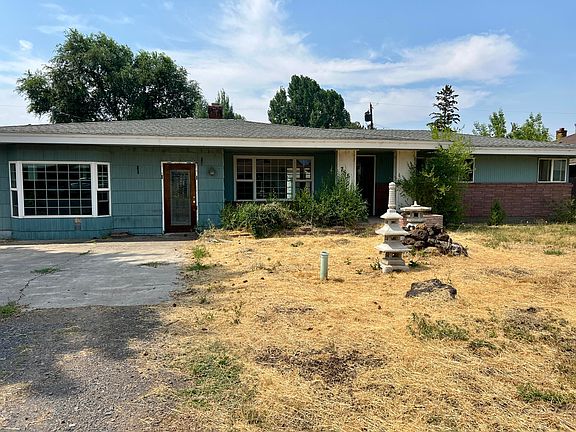 2nd image of 755 SE Fairview St