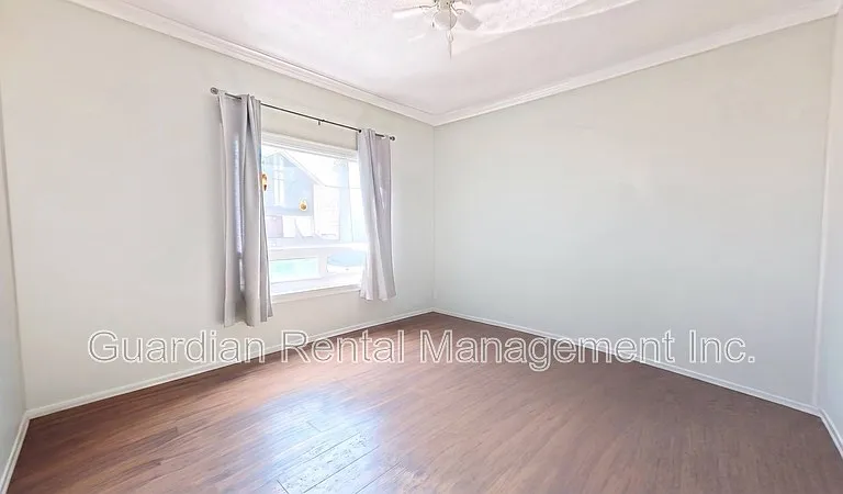 92 Algoma St N #2 — Photo 3