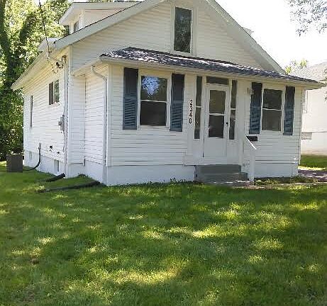 2nd image of 2340 Wengler Ave