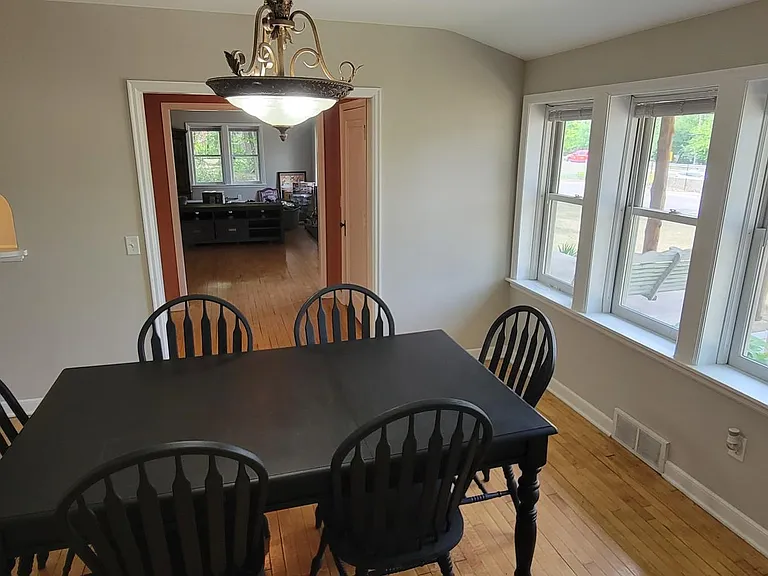 19101 Delton Ave — Photo 17