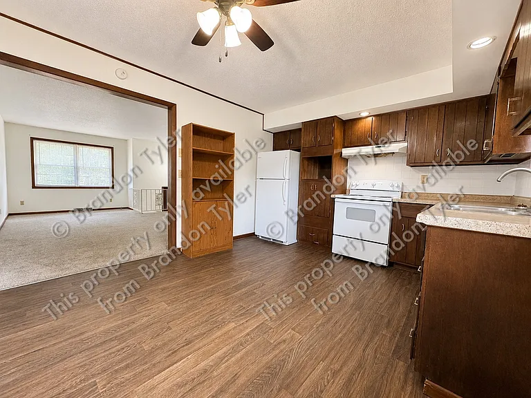 1512 Pat Dr #B — Photo 11