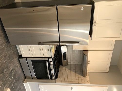 4th image of 764 North Pt APT 10