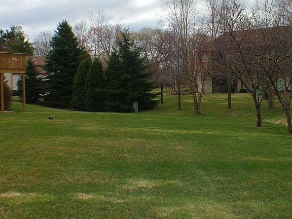 3rd image of 4833 Summergreen Ln #84