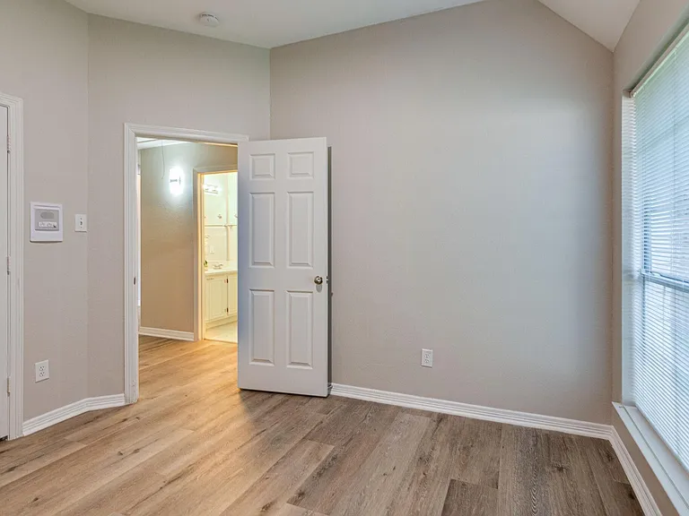 145 Hearthwood Dr — Photo 15