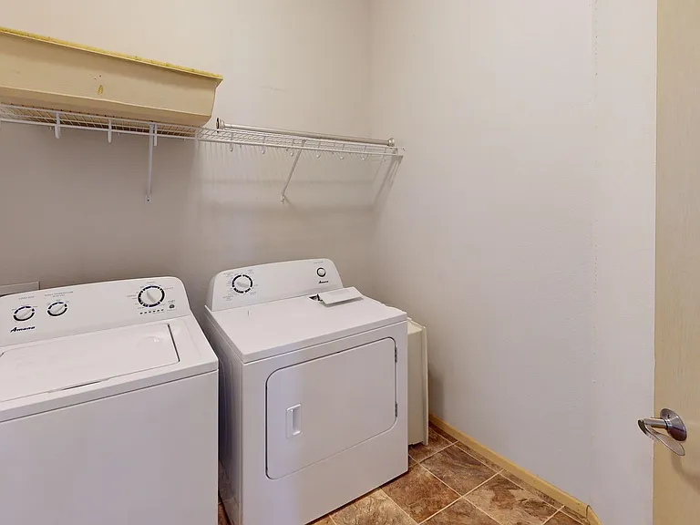 Cascades Apartments — Photo 26