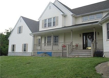 1st image of 18 Bailey Dr