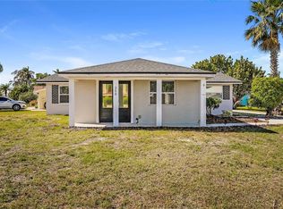 250 176th Ave E, Redington Shores, FL 33708