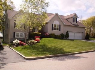 88 Sundale Rd, Cranston, RI 02921