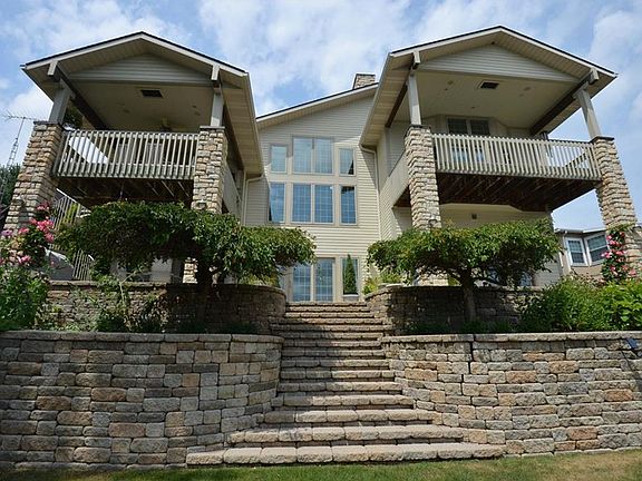 3rd image of 549 Baldwin Heights Cir