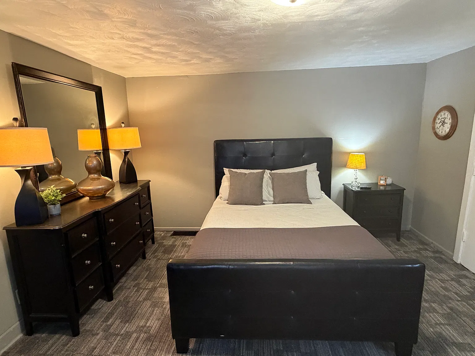 1 bed, 400 sqft, $1,000 — Photo 3