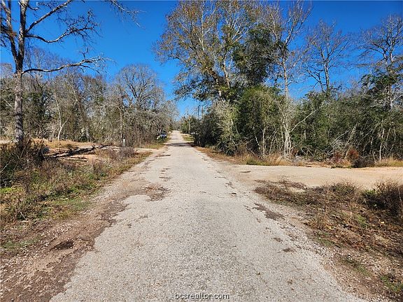 3rd image of 26407 Armadillo Dr