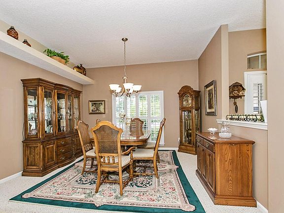 3rd image of 8545 Crooked Tree Dr