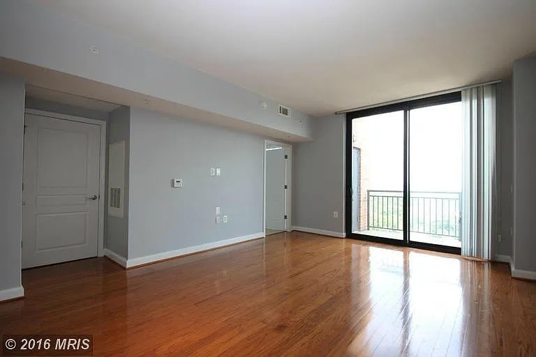 2451 Midtown Ave #16 — Photo 15