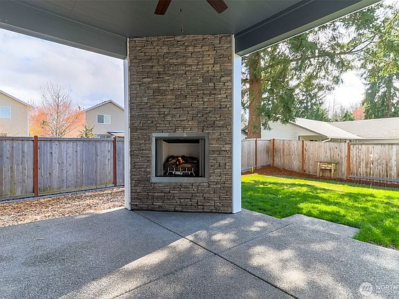3rd image of 15543 Bergh Court SE