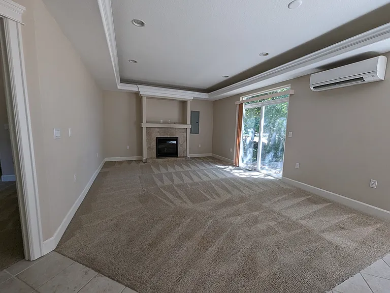 302 Lake Bay Loop SE — Photo 3