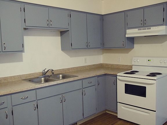 3rd image of 1605 Bacon Ave APT 1