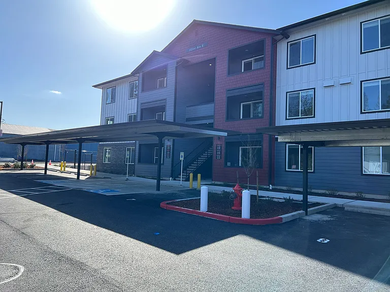410 Apartments in Beautiful Bonney Lake, Washington — Photo 9