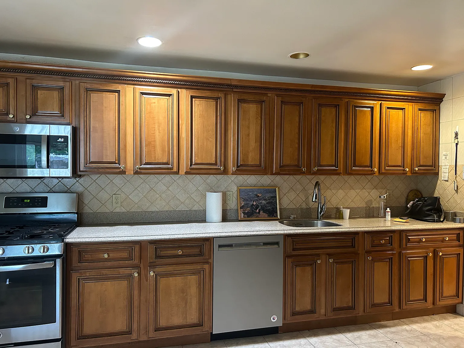4 bed, 1.5 bath, $3,250 — Photo 4