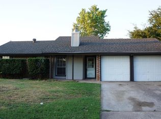 2431 Homewood Trl, Arlington, TX 76015