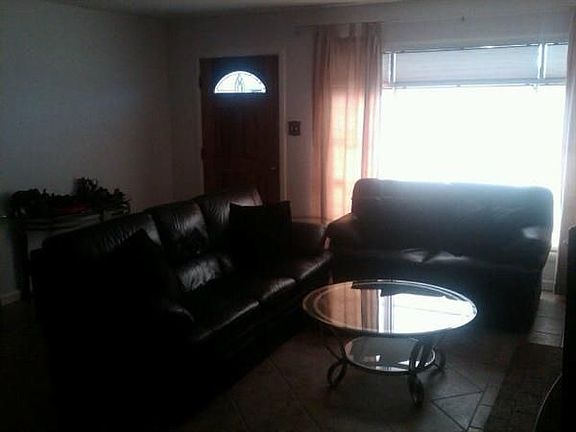 3rd image of 1549 Dale Ave