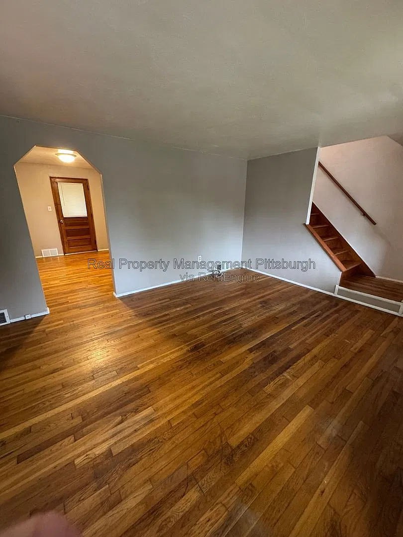 2 bed, 1.0 bath, 950 sqft, $1,000 — Photo 3