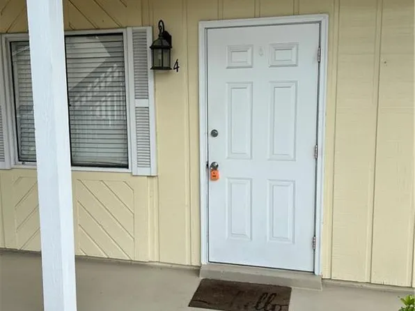 4633 Bayshore DR #M4, NAPLES, FL 34112