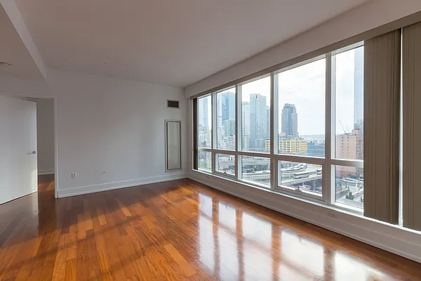 Rented by R New York | media 1