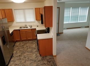 28 W High St, Edgerton, WI 53534
