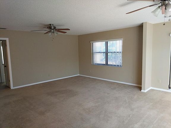 5th image of 706 Baltusrol Way