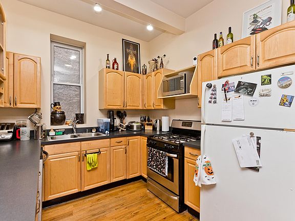 5th image of 1817 W Armitage Ave #2C