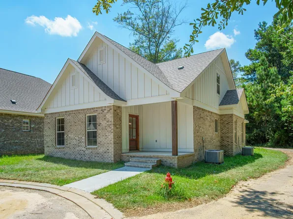 137 Midtown Sq, Hattiesburg, MS 39402