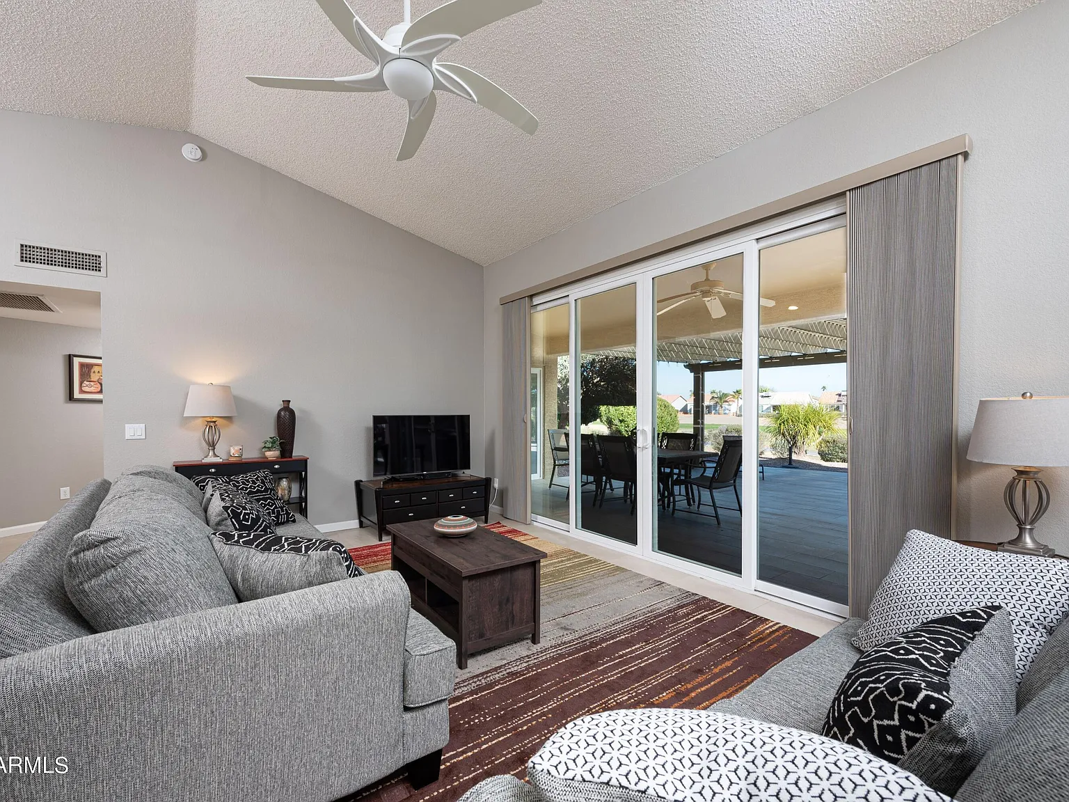 3 bed, 2.0 bath, 1566 sqft, $2,500 — Photo 4