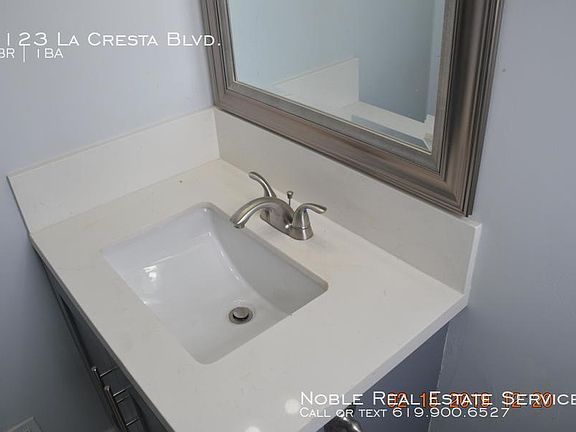 5th image of 1123 La Cresta Blvd