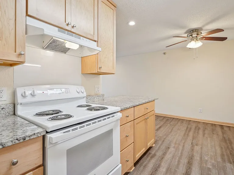 Park Place Apartments in Burnsville — Photo 12